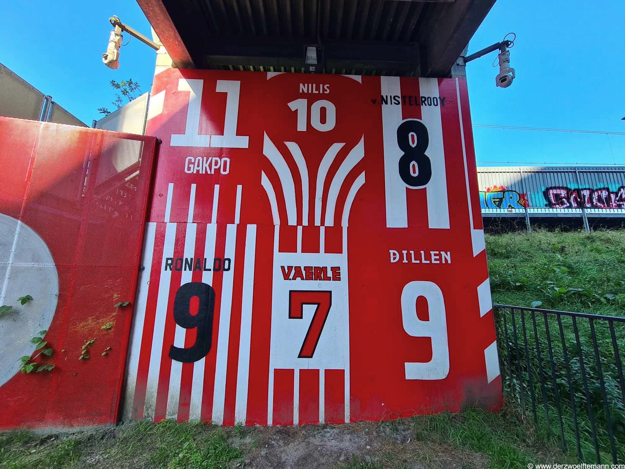 PSVEindhoven379D12M