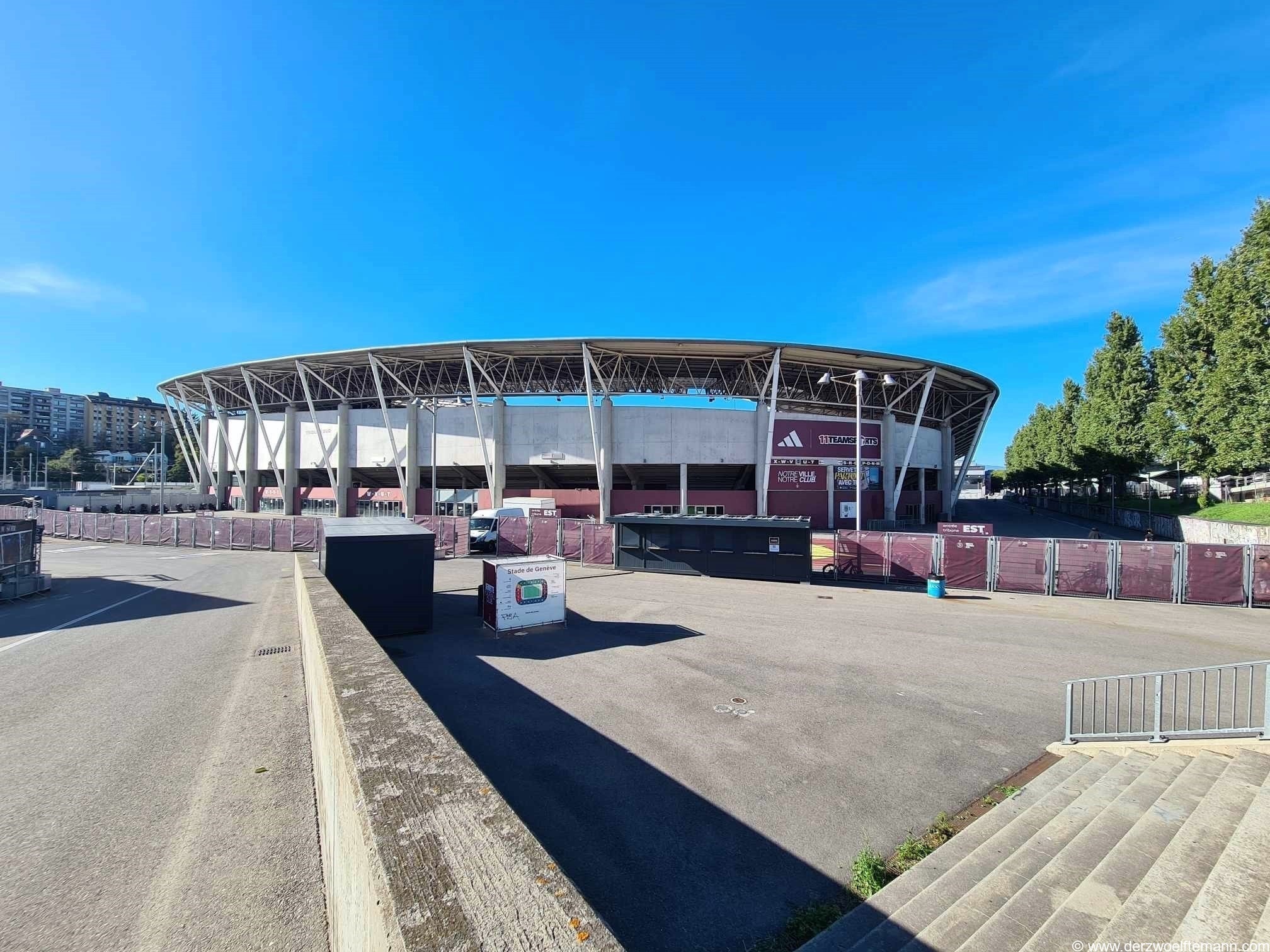 Servette437D12M