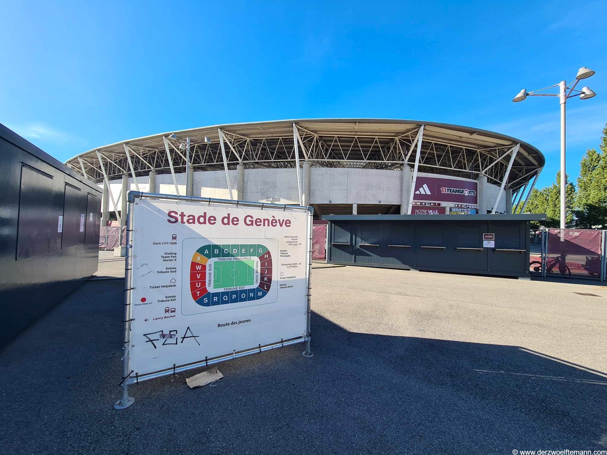 Servette449D12M
