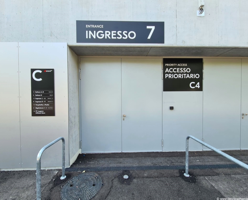 Luganesi111D12M